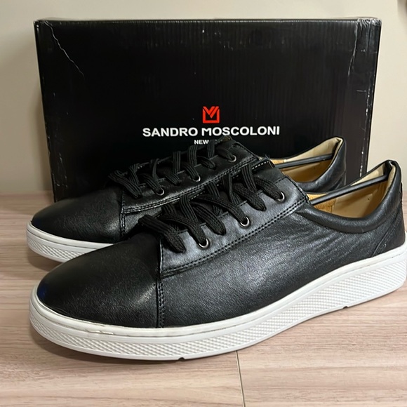 Sandro MOSCOLONI Bravo, six eyelet leather sneaker. New in box , made in Brazil. - Picture 1 of 8